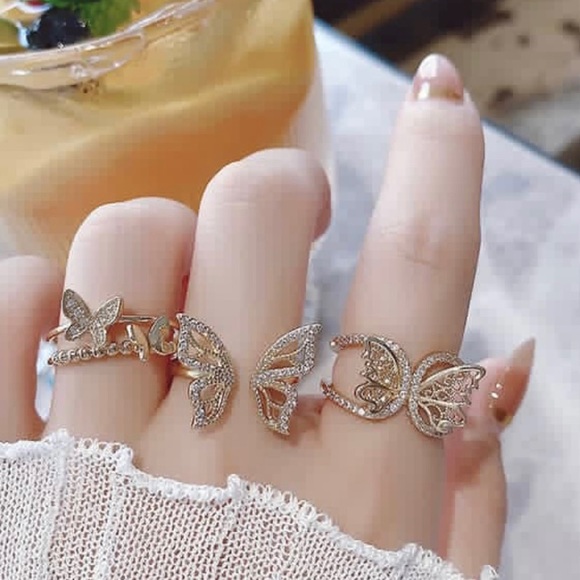 Jewelry - JUST IN!! Rings, Butterfly, Goldtone, Indiv. Adjus., Sparkly & Shiny, C.Z.